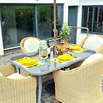 Annamoraj By Eurostay - Nature's Peace - Your Cozy Escape! 펜션